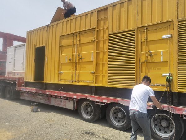 塔河除了负载情况和发动机维护，还有哪些因素会影响 200kw 柴油发电机的油耗？