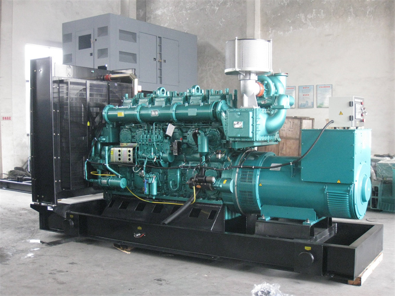 塔河200KW 柴油发电机的油耗是多少？