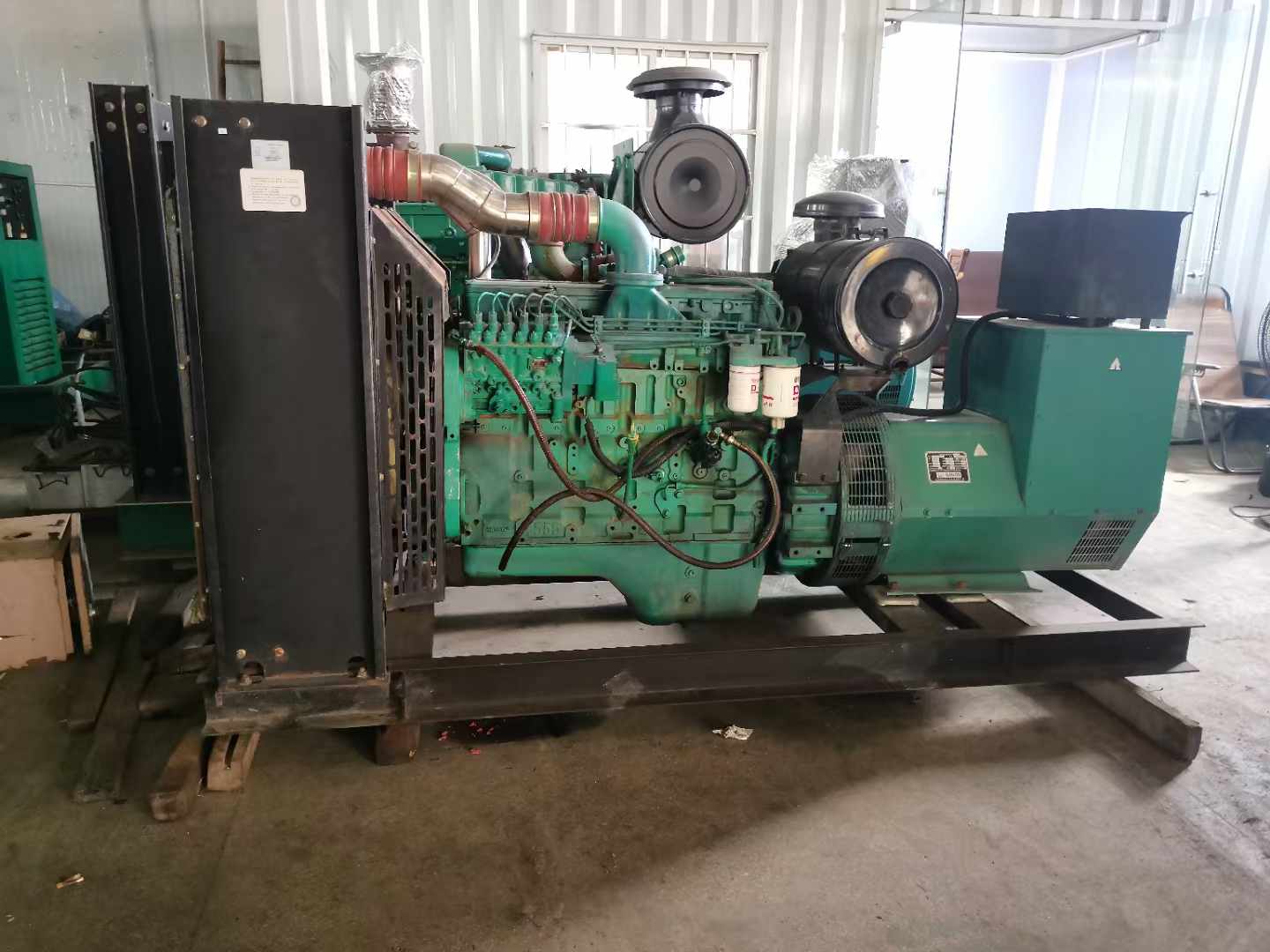 塔河发电机租赁如何确定电缆的承载电流是否在安全范围内？